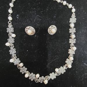 Silver tone and faux pearl choker